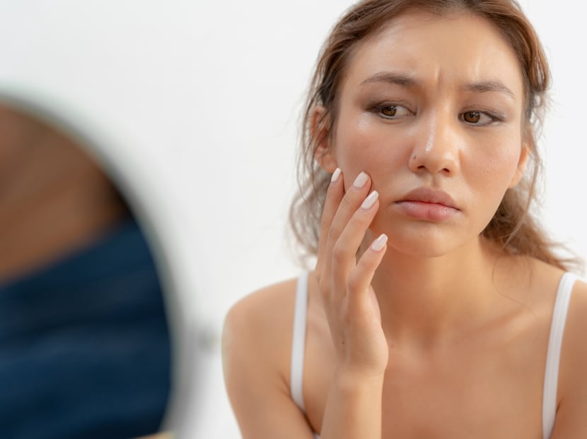 Why Your Skin Still Looks Tired Even When You’re Using Skincare